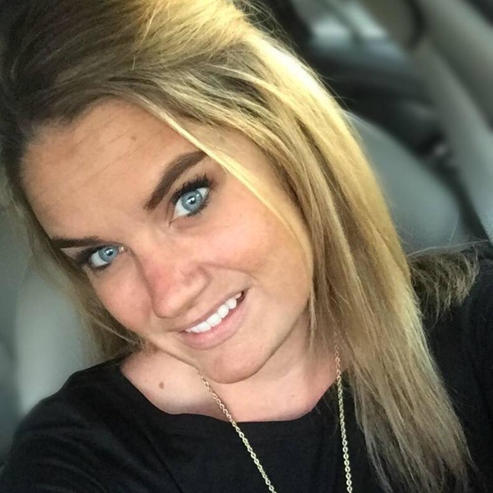 Meet your Posher, Candice